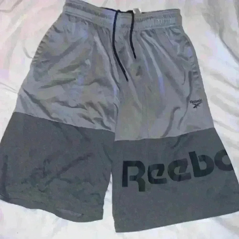 Reebok gym shorts size s